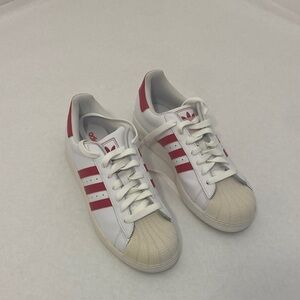 Adidas superstar, 80s White and Red Classic Sneakers men’s sz 11